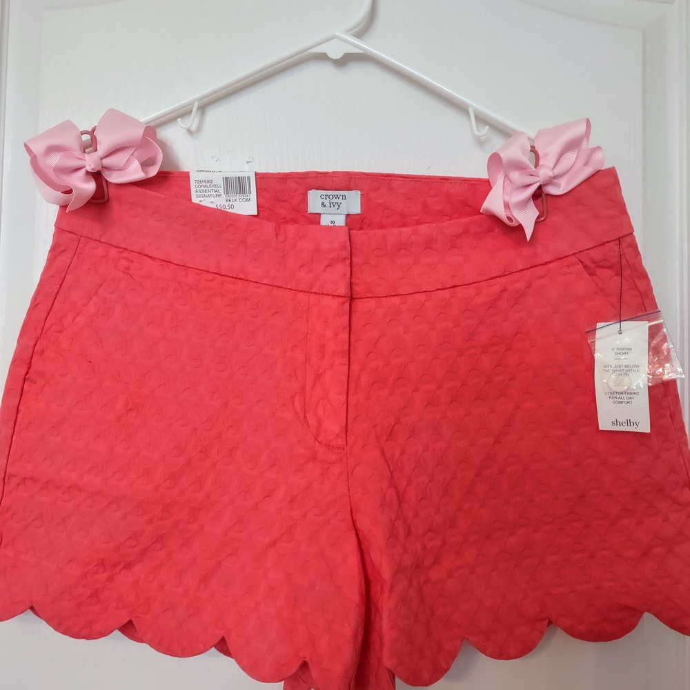 Crown & Ivy Pink High Waist Scalloped Shorts
